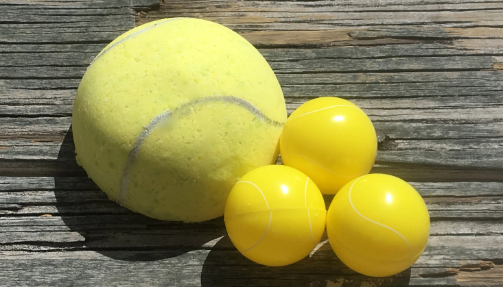 Deutsche Kunden aus unserem Fabrik -Custom -Ball in der Ballbadebombe