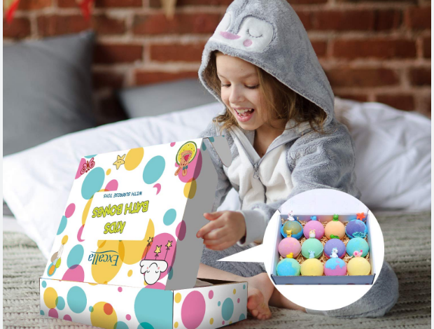 Kinderbadbomben mit Spielzeug im Inneren: Badezeit lustig und aufregend machen